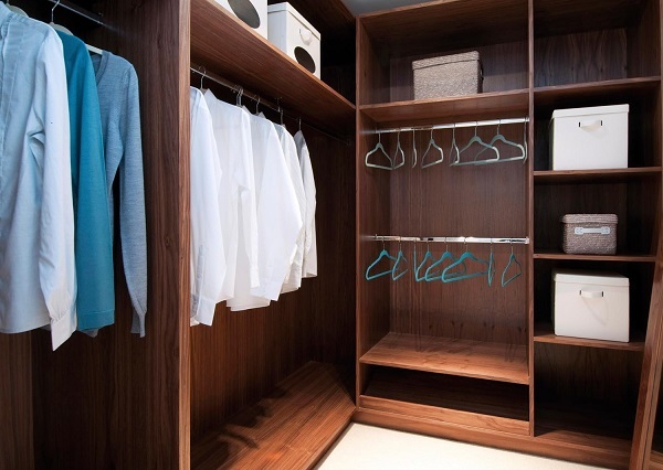 <span style="font-weight: bold;">Гардеробная КУПЕ<br></span>