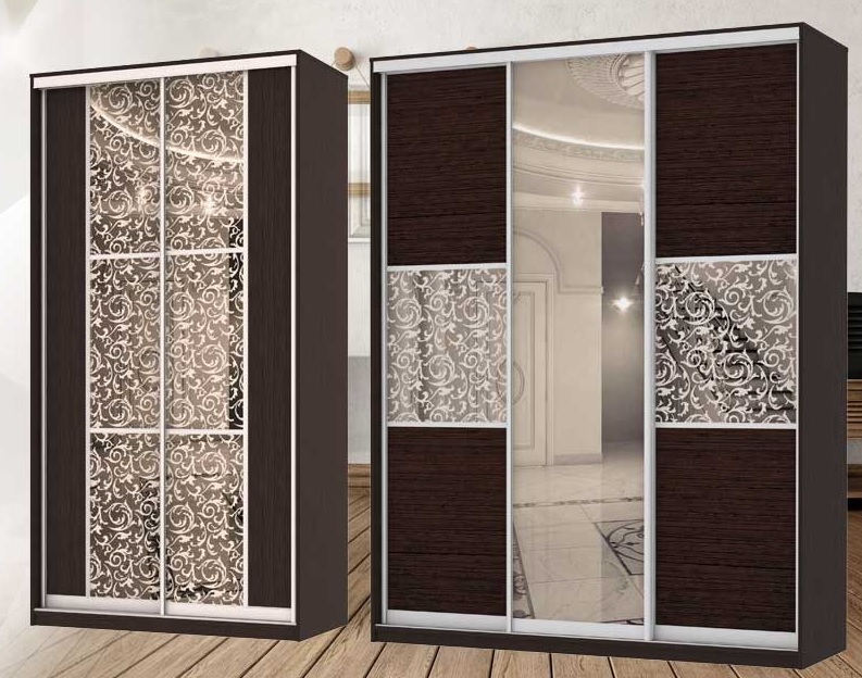 <span style="font-weight: bold;">ТРЕХдверный Гардероб КУПЕ темный<br></span>